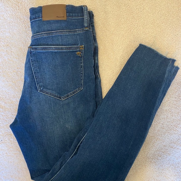 FINAL SALE: Madewell 9” mid-rise button front skinny jeans - Picture 3 of 4